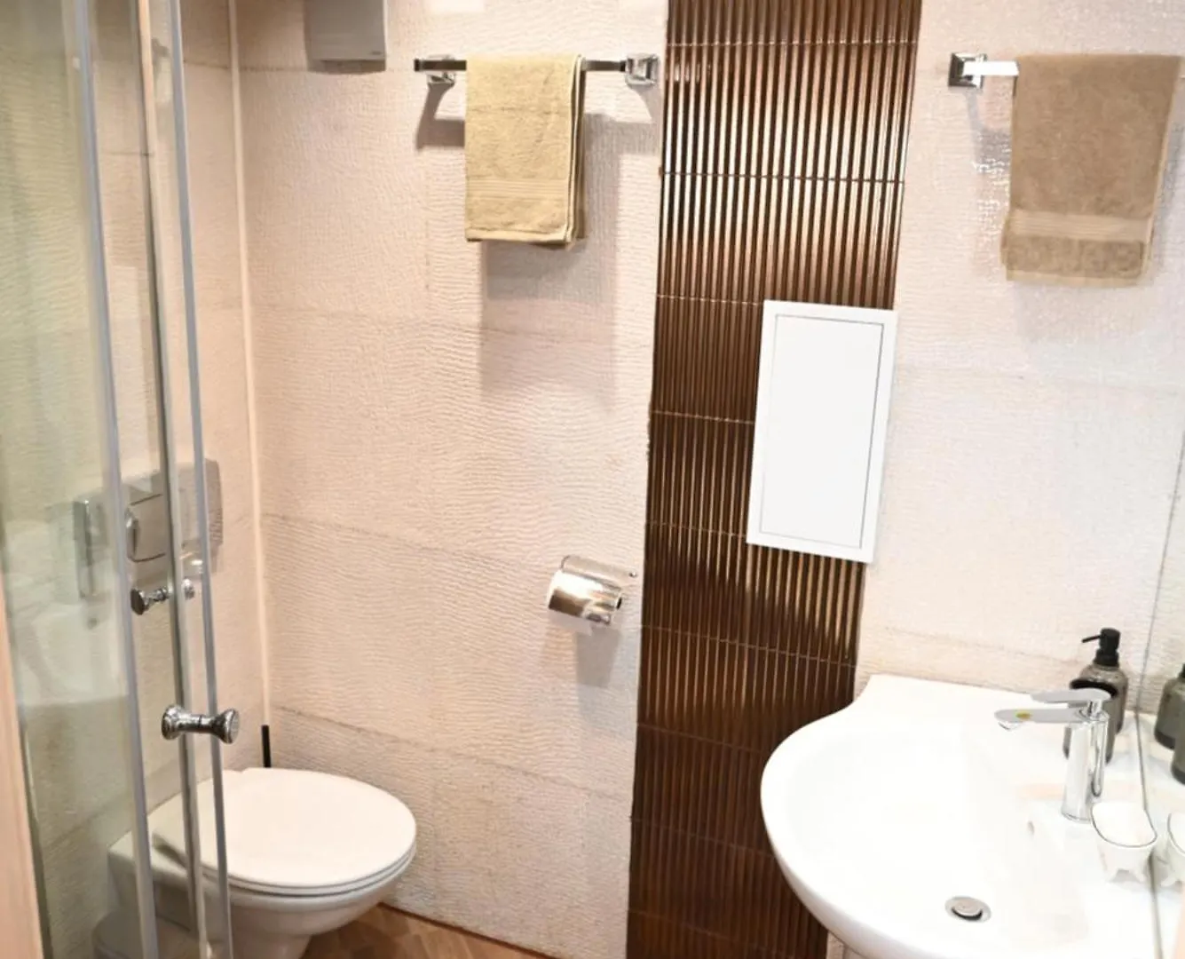 Slaveykov Sqr Urbanlux Topcentre 2Bdr Free Parking Sofia Apartment