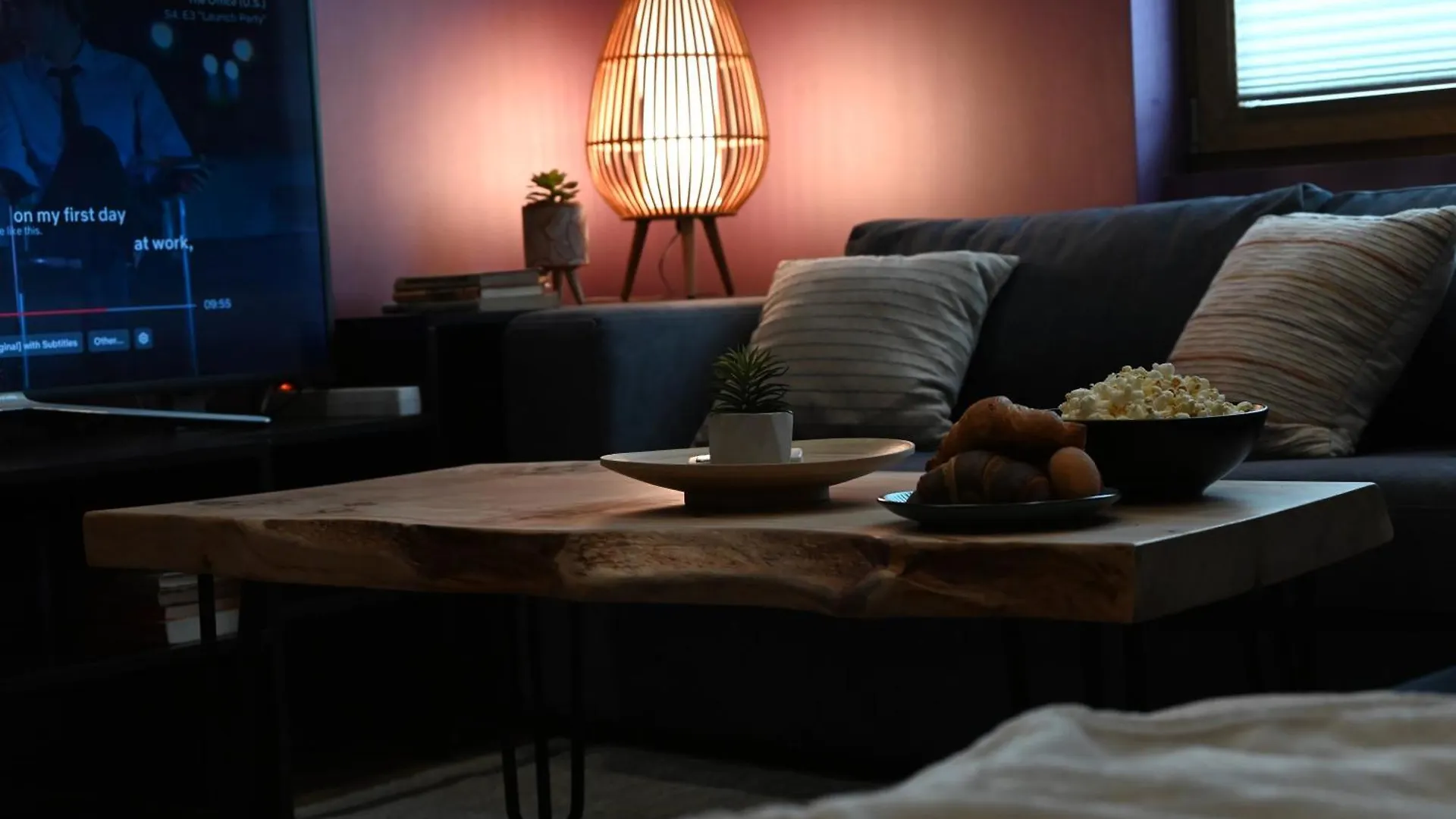 Slaveykov Sqr Urbanlux Topcentre 2Bdr Free Parking Sofia Apartment
