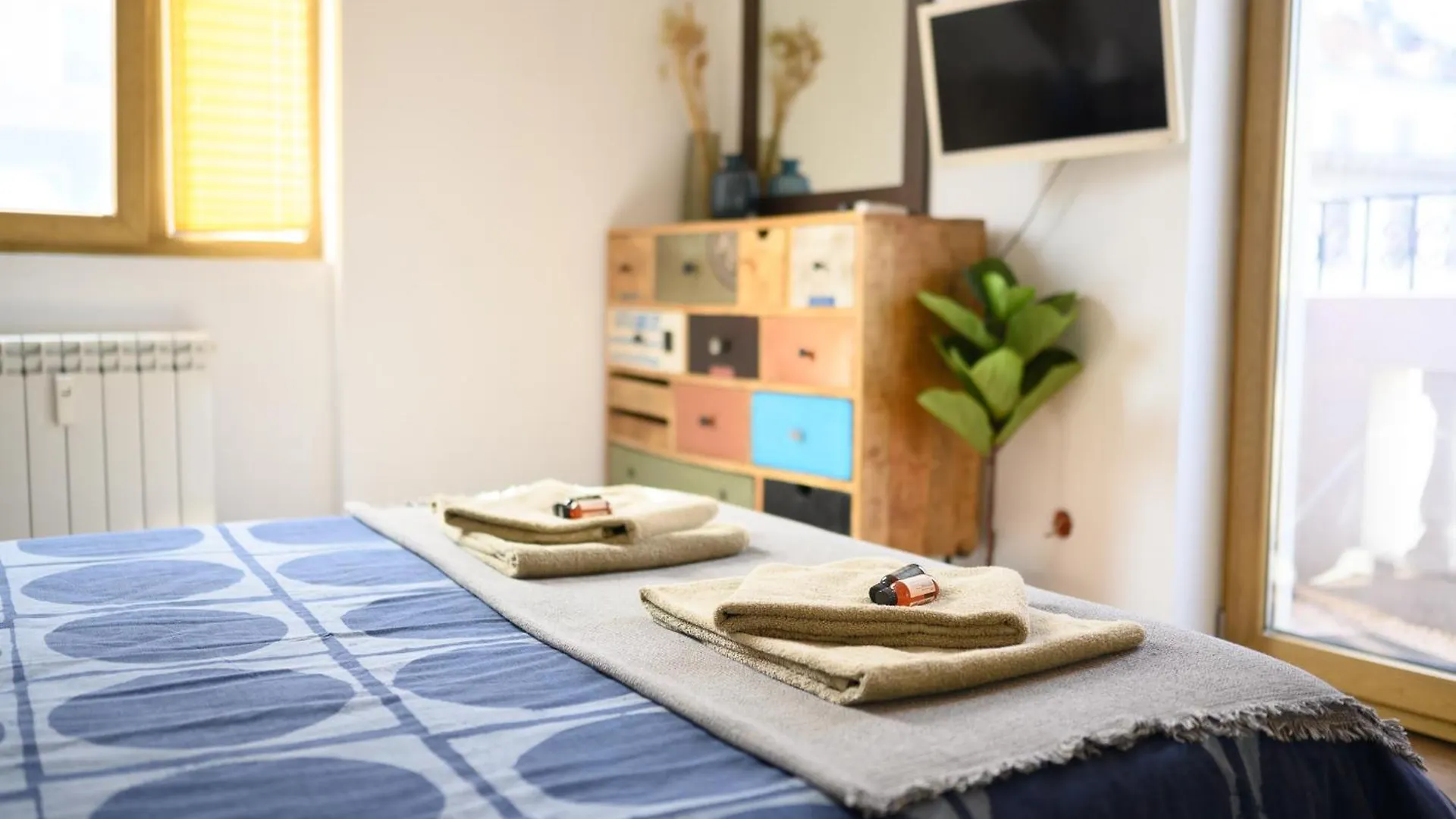 Apartment Slaveykov Sqr Urbanlux Topcentre 2Bdr Free Parking Sofia